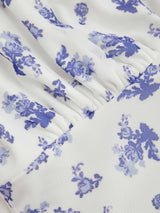 Robe longue en dentelle florale à encolure cœur et laçage