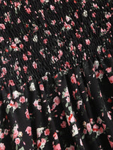 Robe à fleurs épaules dénudées et fente mi-longue