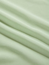 Ensemble bikini triangle col montant noué avec tenue de plage en maille