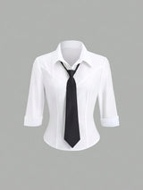 Chemise élégante avec cravate et manches 3/4