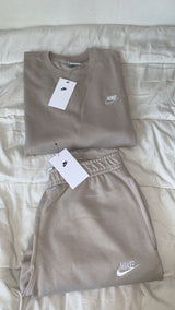 Ensemble nike beige