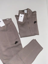 Ensemble nike tech marron