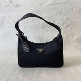PRADA Sac en Re-nylon Re-Edition 2000 Noir