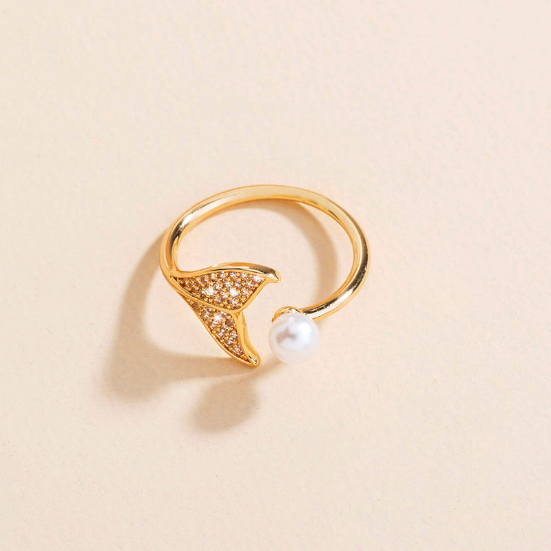 Pearl Tail Zircon Ring