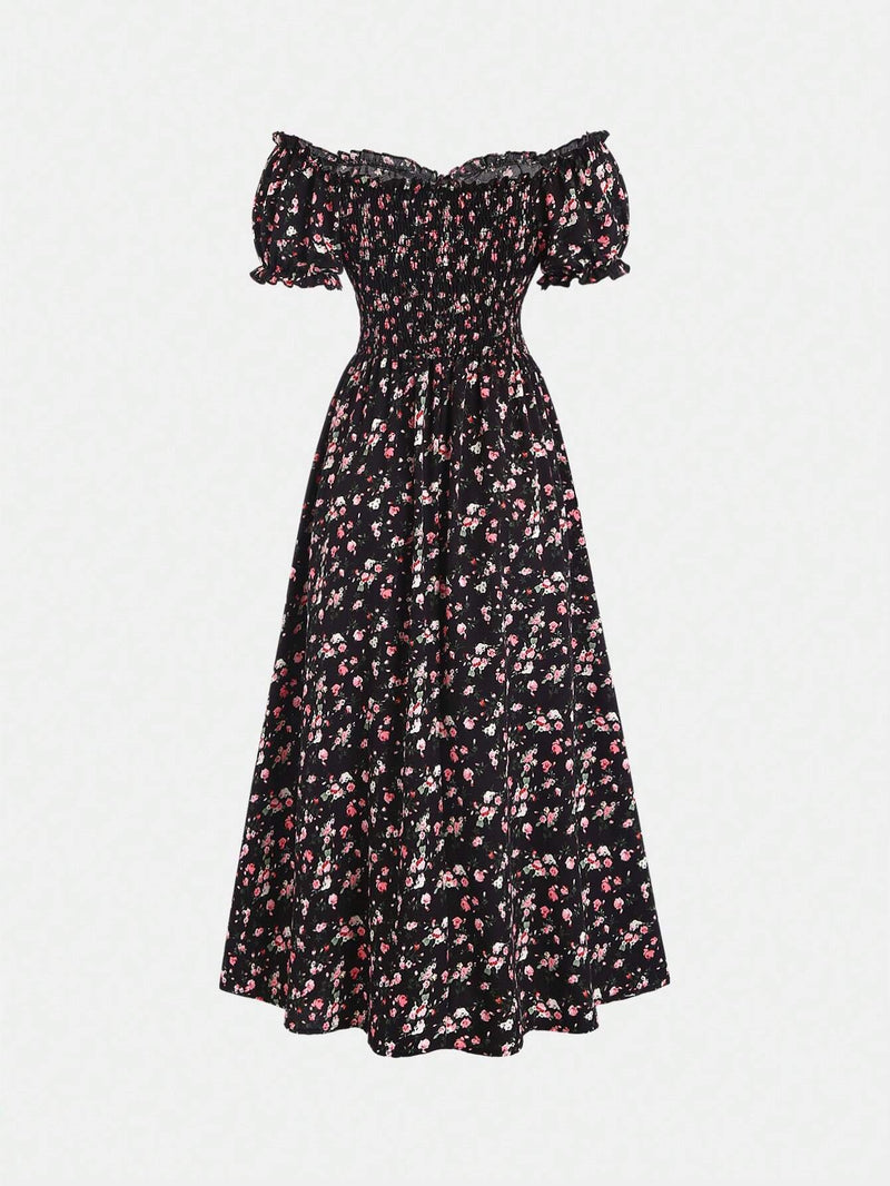 Robe à fleurs épaules dénudées et fente mi-longue