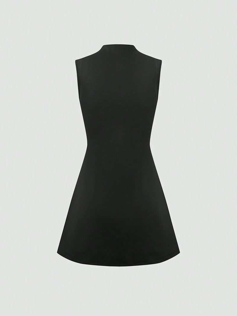 Robe trapèze à col montant sans manches