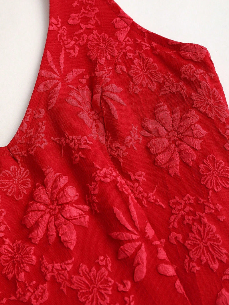 Robe courte dos nu à taille marquée et coupe évasée