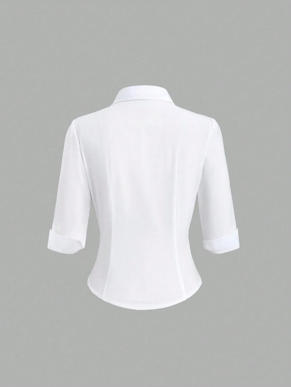 Chemise élégante avec cravate et manches 3/4