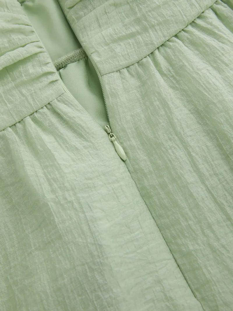 Robe Courte Dos Nu Découpée à Col V et Plissée