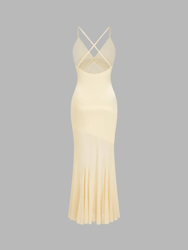 Robe longue en satin à col V croisé coupe sirène asymétrique