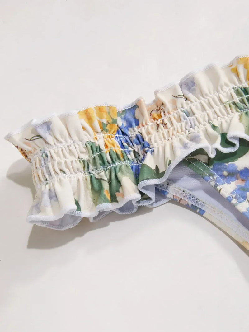 Ensemble bikini floral sans bretelles avec bords froncés style laitue