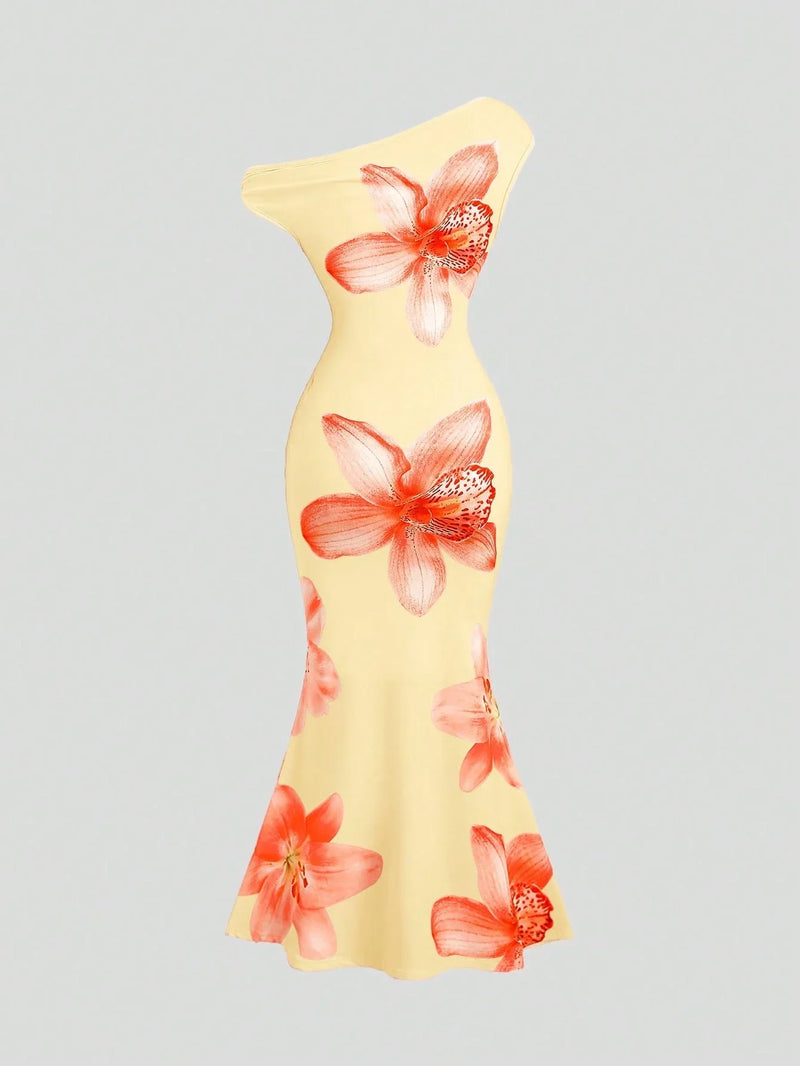 Robe longue moulante à col asymétrique imprimé lys