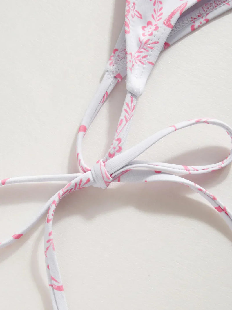 Ensemble bikini col V à nouer avec fleurs et sarong en dentelle assorti