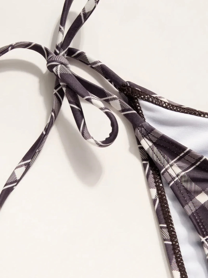 Ensemble bikini triangle à col halter vichy avec short et écharpe