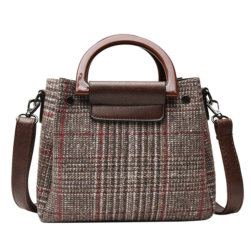 trend color contrast check small square bag