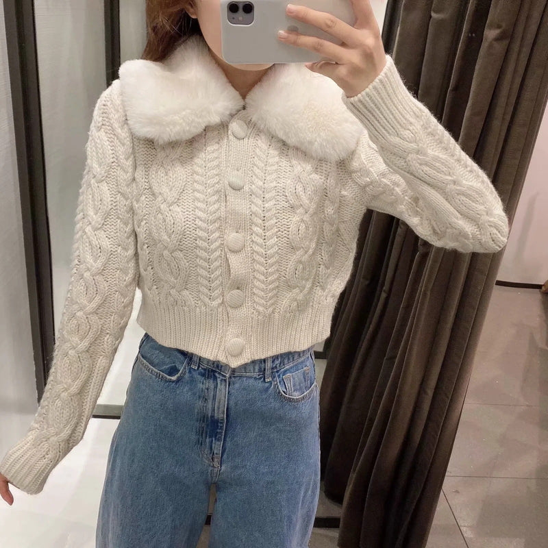 Slim fit knitted sweater cardigan