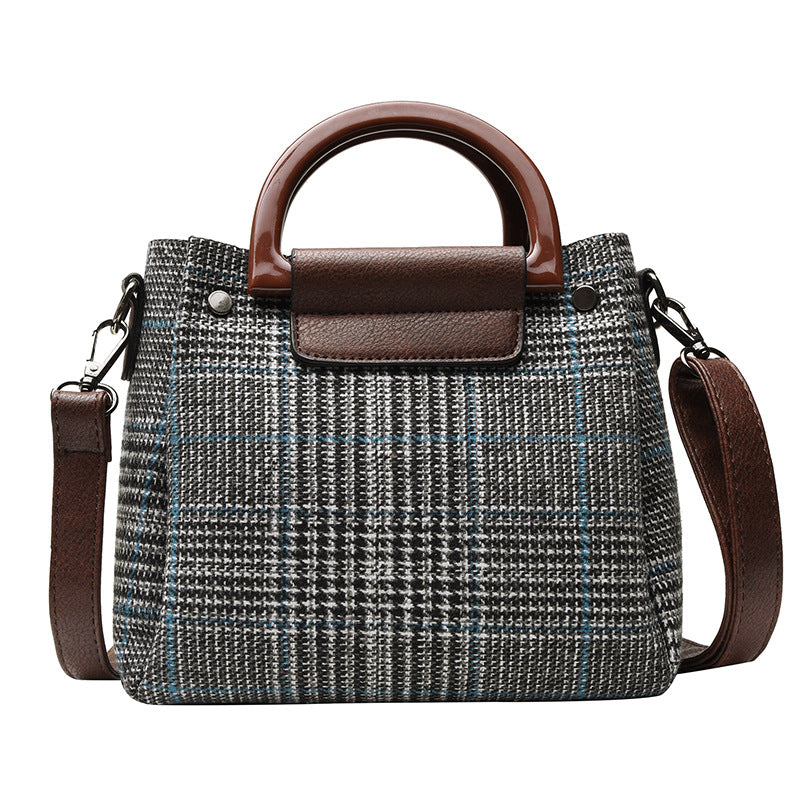 trend color contrast check small square bag