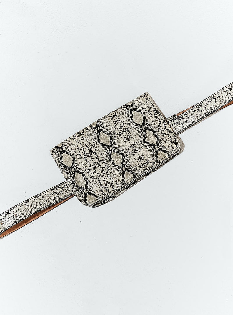 Venom Belt Bag Snake