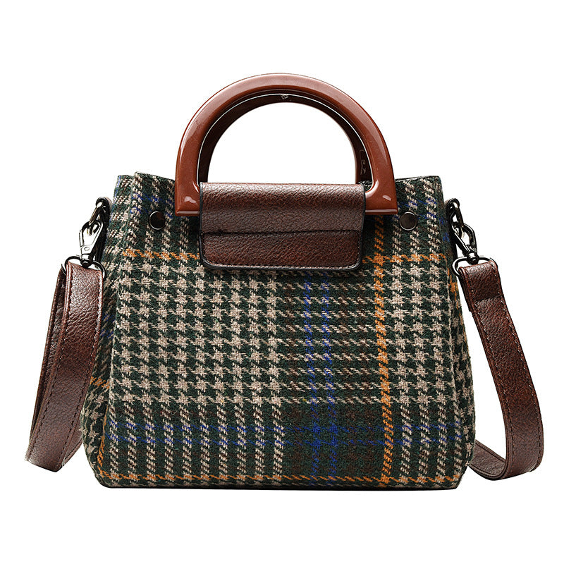 trend color contrast check small square bag