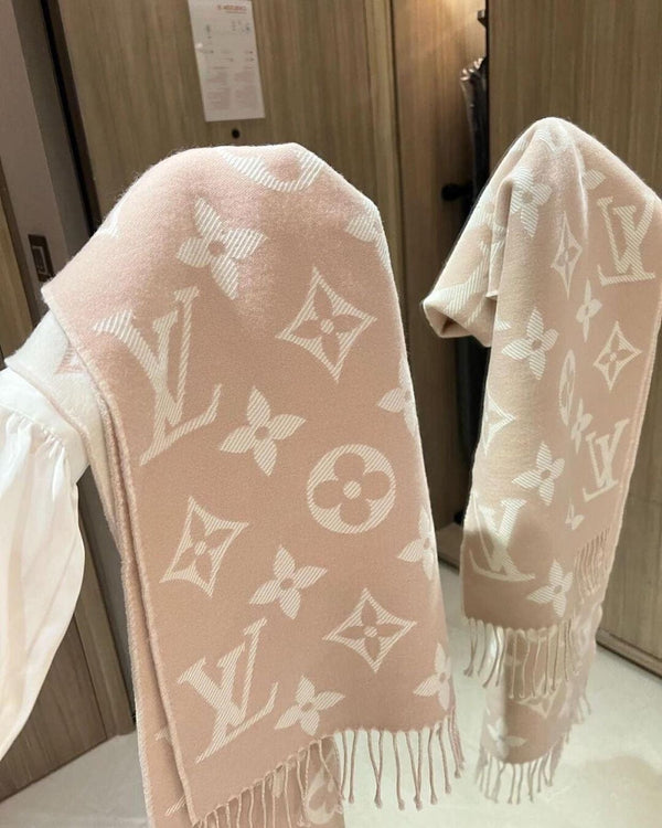 LV SCARF U8969