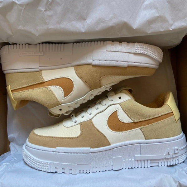 Air Force 1 Low Pixel Sail Tan