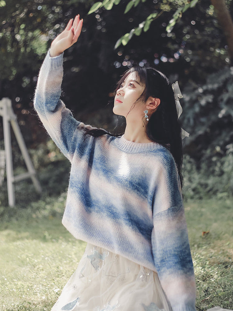 Small Loose Round Neck Pullover Sweater