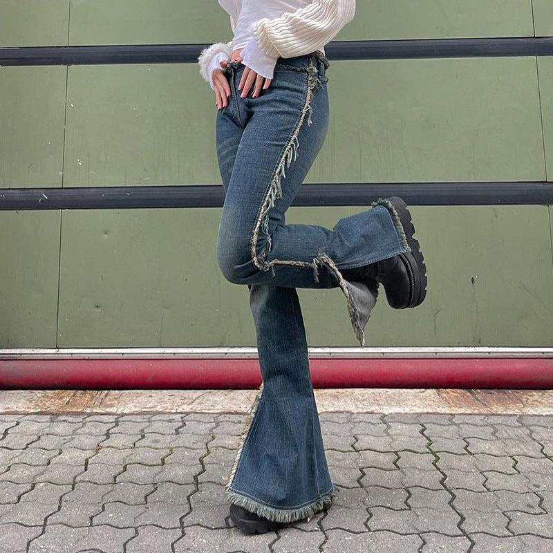 Low-waisted Raw Edge Flared Jeans