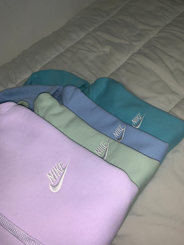 Sweats Nike pastels