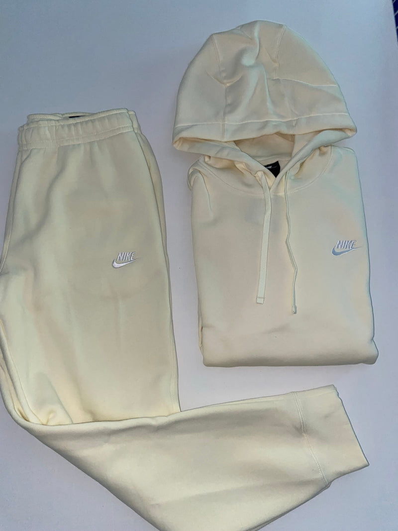 Ensemble nike fleece coconut