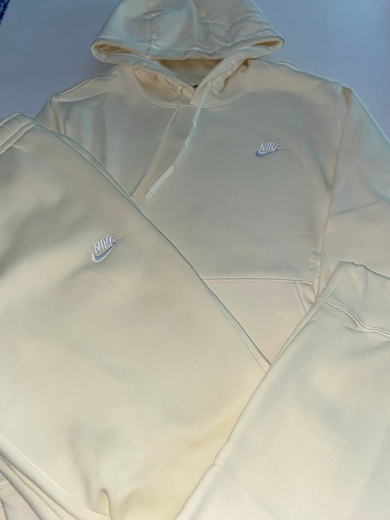 Ensemble nike fleece coconut