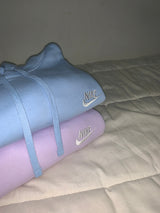 Sweats Nike pastels
