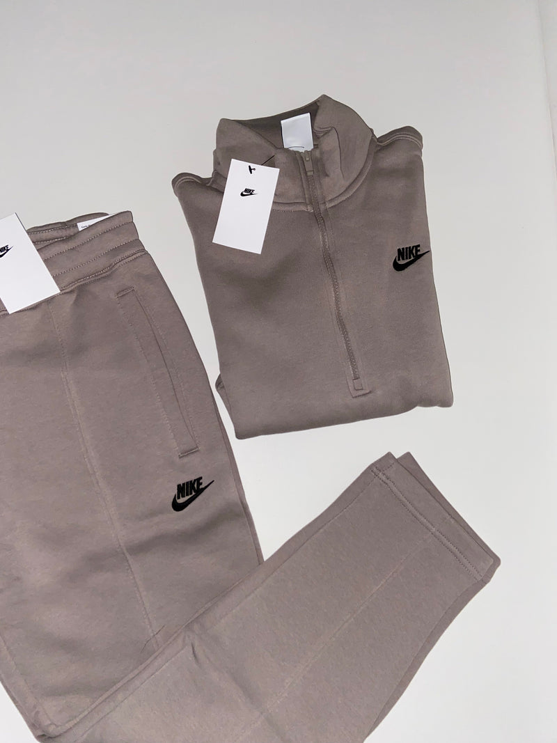 Ensemble nike tech marron