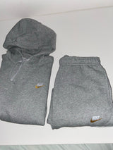 Ensemble nike fleece swoosh doré