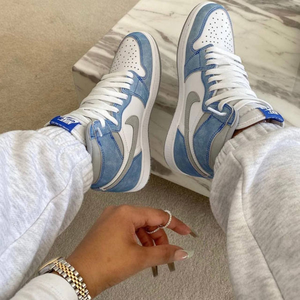 AIR JORDAN 1 RETRO HIGH OG HYPER ROYAL