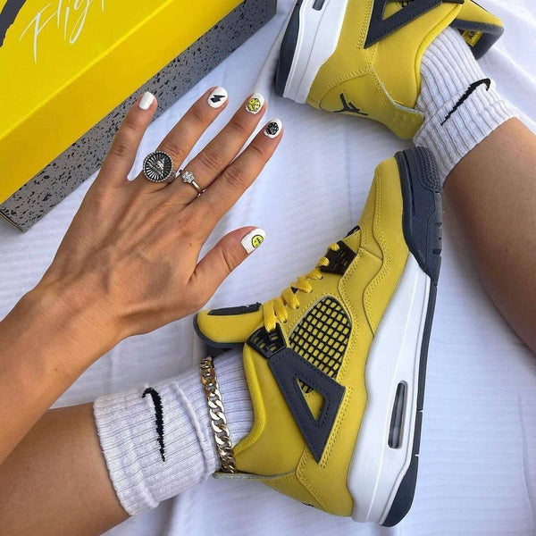 Air Jordan 4 Retro Lightning