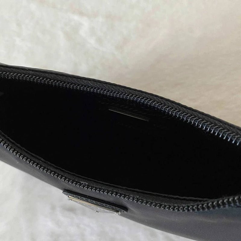 PRADA Sac en Re-nylon Re-Edition 2000 Noir